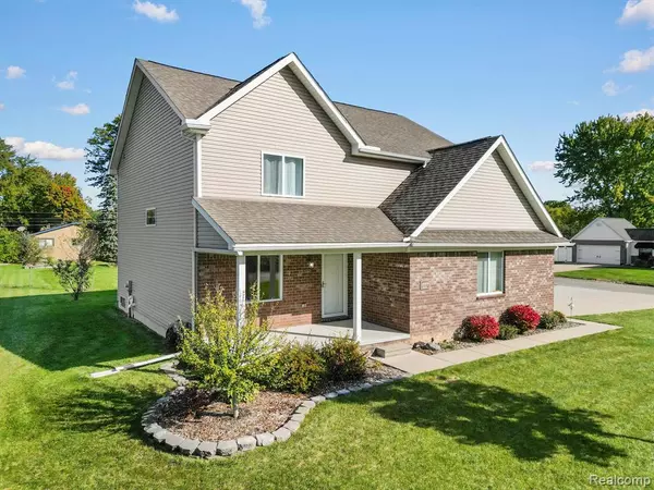 18977 FAULMAN Road, Clinton Twp, MI 48035