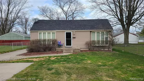 23539 BROOKDALE Boulevard, St. Clair Shores, MI 48082