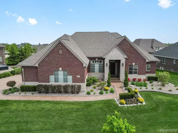 16182 VIA COLICO, Macomb Twp, MI 48042