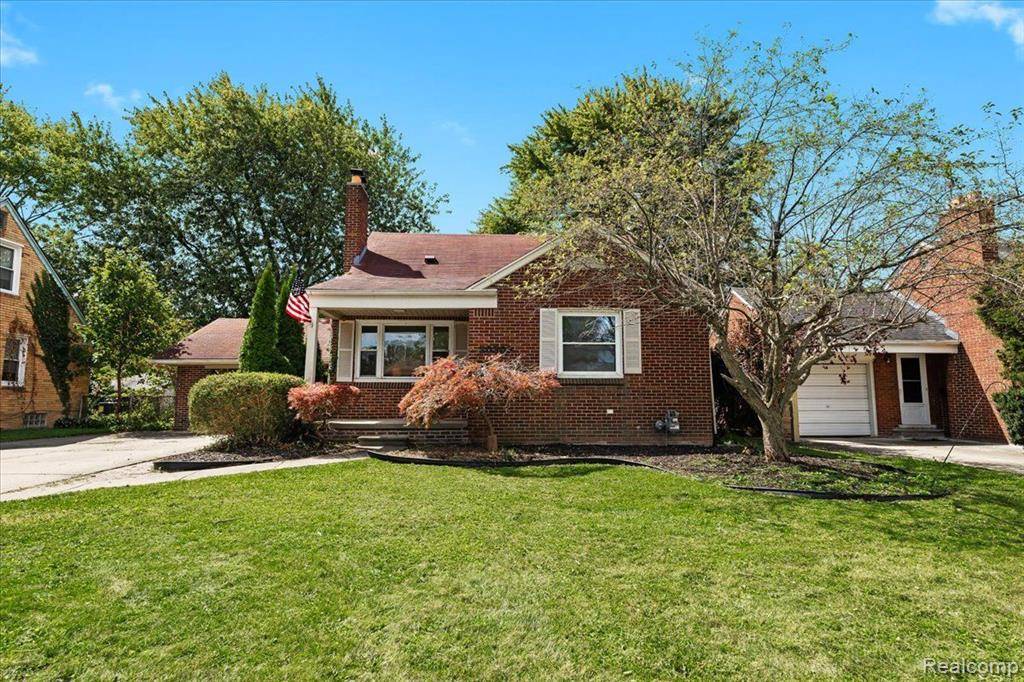 20300 FLEETWOOD Drive, Harper Woods, MI 48225