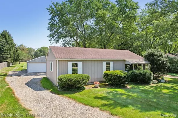 777 LAIRD Street, Orion Twp, MI 48362