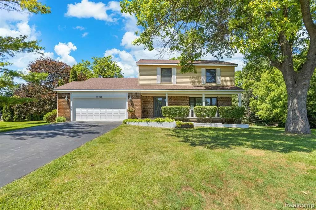 Green Oak Twp, MI 48178,10958 AQUA Lane