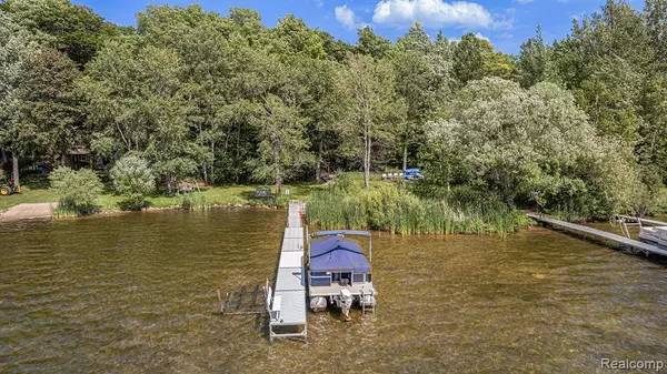 Grawn, MI 49637,4101 WATER VIEW Drive