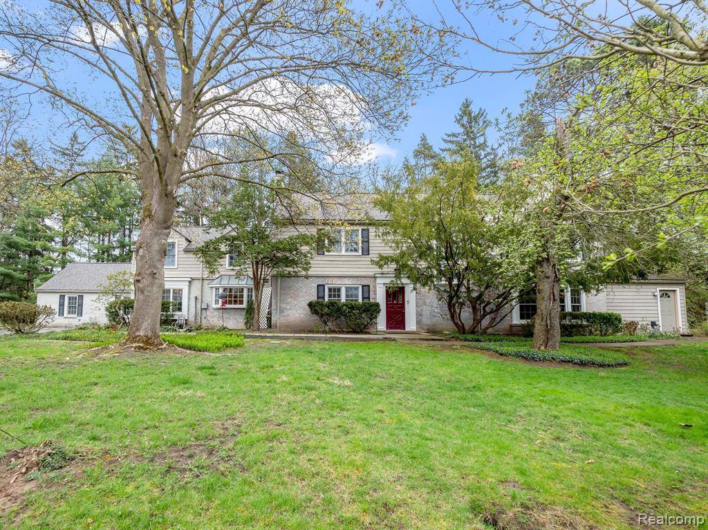 456 LONE PINE Court, Bloomfield Hills, MI 48304