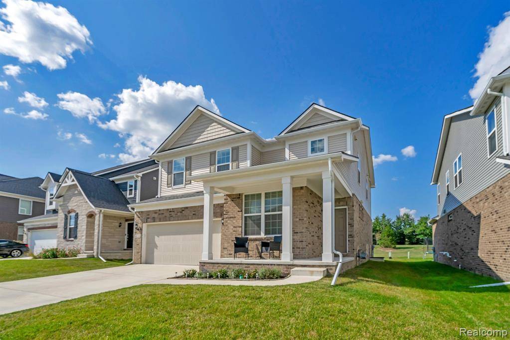 49746 SHORELINE Drive, Canton Twp, MI 48187