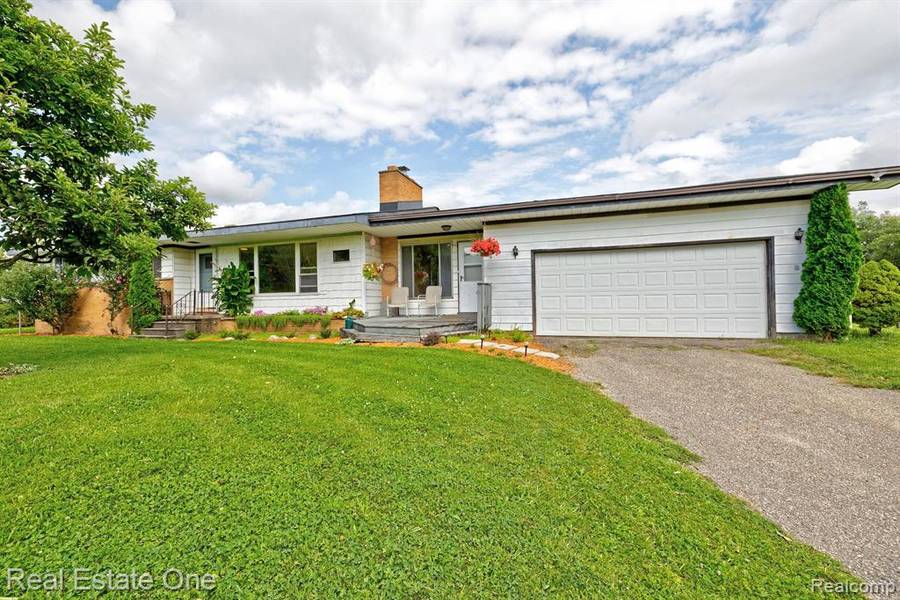 31 S SASHABAW Road, Ortonville, MI 48462