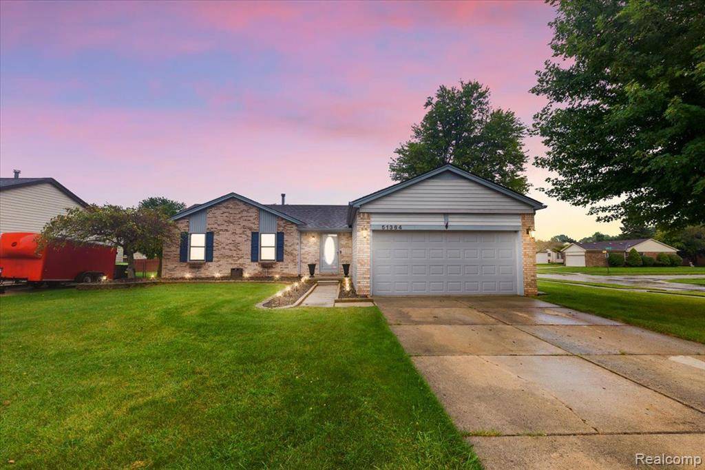 51364 S ADELE Circle, Chesterfield Twp, MI 48047