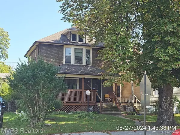 4254 CADILLAC Boulevard, Detroit, MI 48214