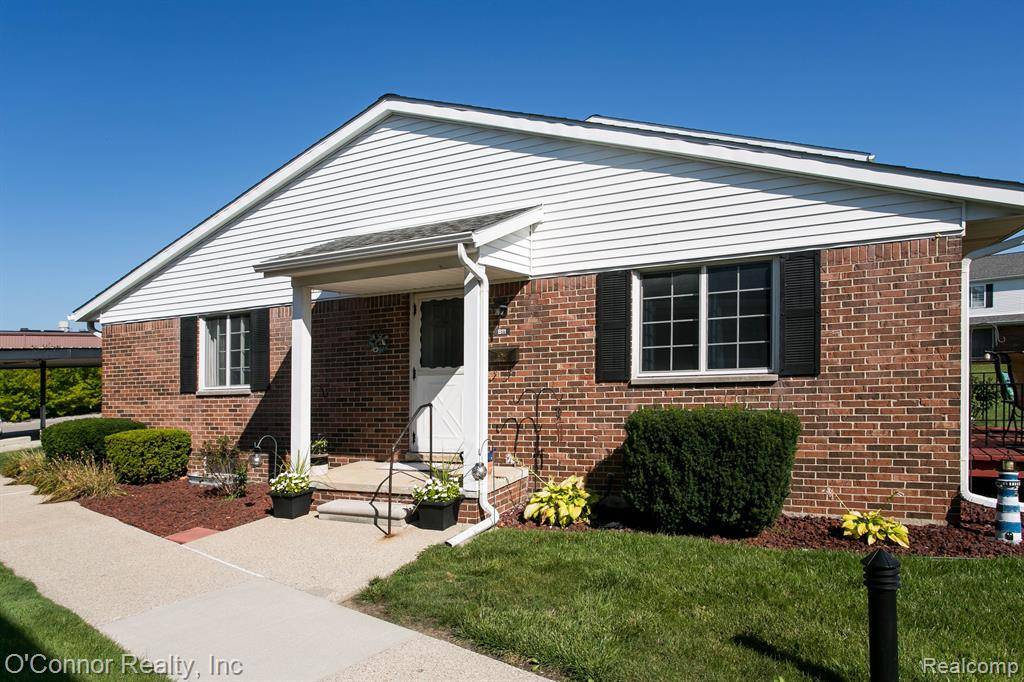 125 CUTTLE Road B11,  Marysville,  MI 48040