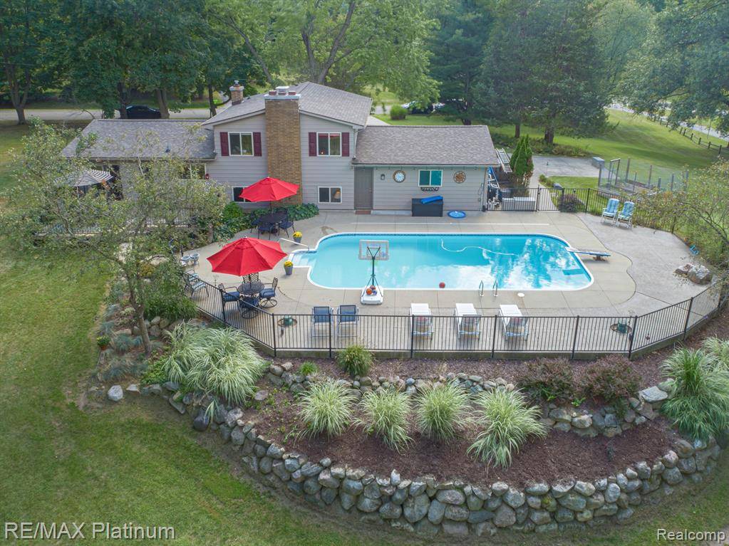 12163 JEFFERS Lane, Tyrone Twp, MI 48430