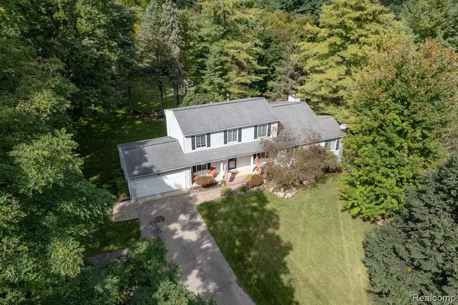 8620 RATTALEE LAKE  Road, Clarkston, MI 48348