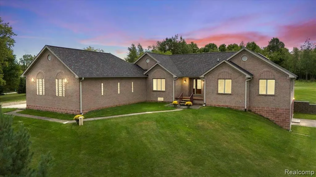 6940 Martin Road, Imlay City, MI 48444