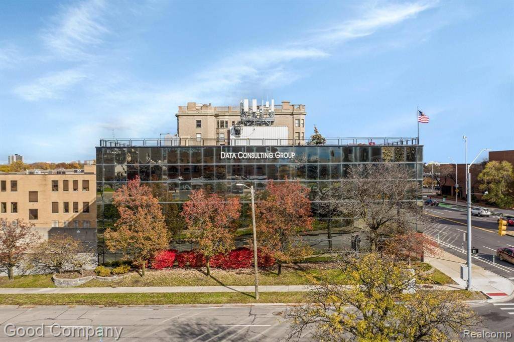 Detroit, MI 48207,965 E JEFFERSON Avenue