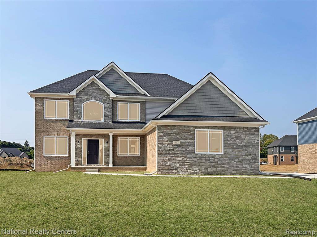 691 Willow Lake Court, Oxford Twp, MI 48371