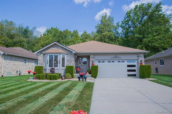 28697 IRIS Drive, Chesterfield, MI 48047