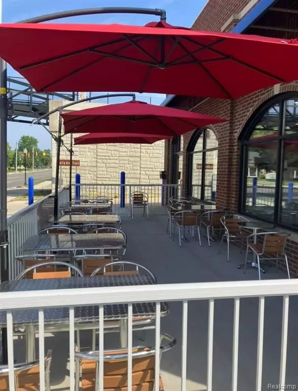 Oxford Vlg, MI 48371,74 N WASHINGTON Street