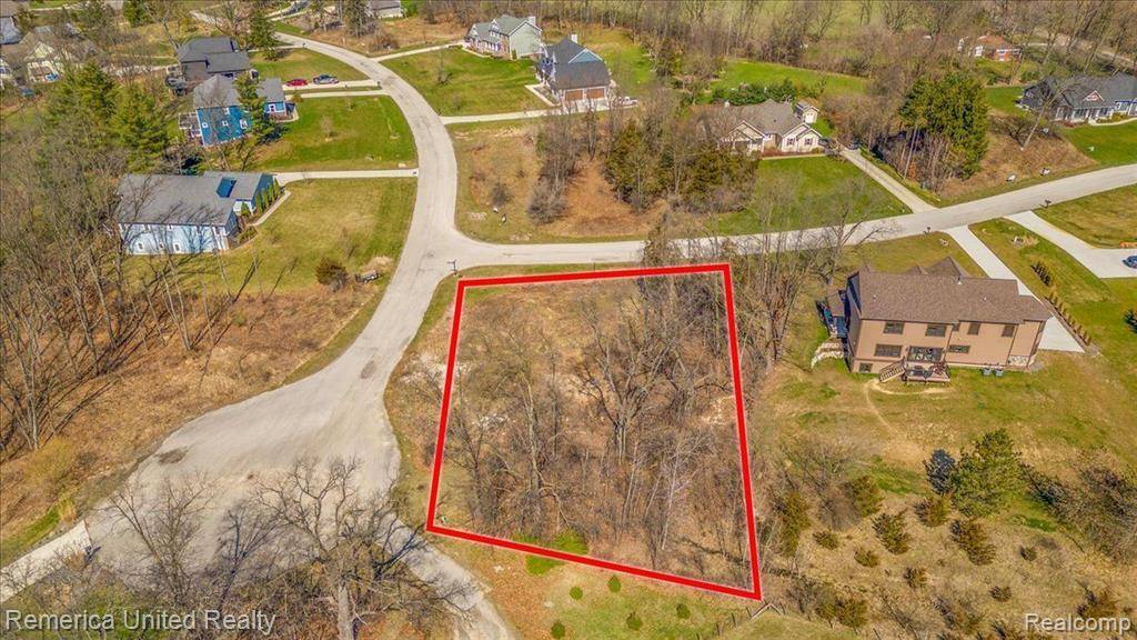 10537 OAK FOREST Drive, Green Oak Twp, MI 48178