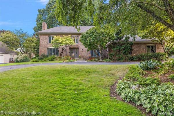 3575 MAXWELL,  Bloomfield Hills,  MI 48301