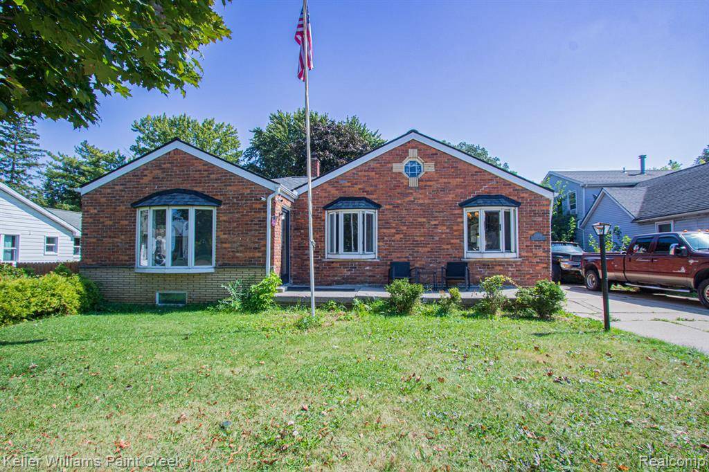 27132 BOHN Street, Roseville, MI 48066