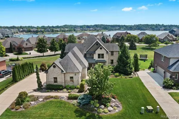 Green Oak Twp, MI 48178,10511 STONEY POINT Drive