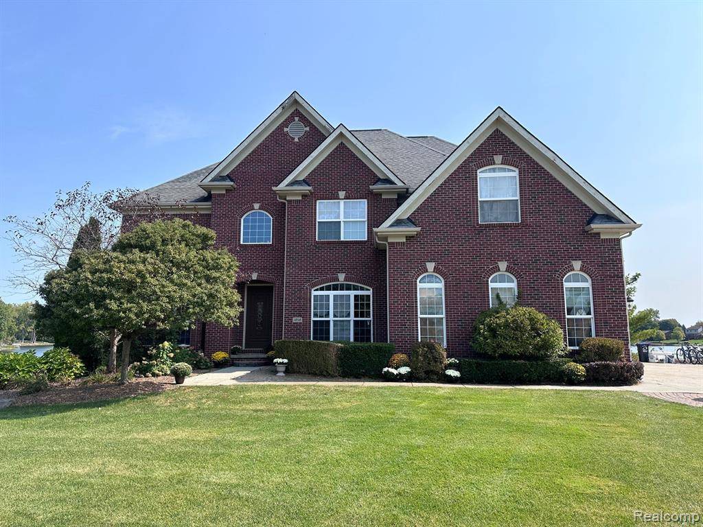 Oxford Twp, MI 48371,1858 SANDY SHORES Drive