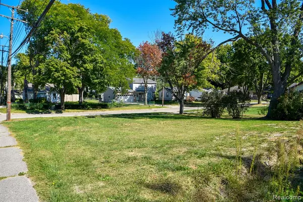 Pontiac, MI 48340,18 E PRINCETON Avenue