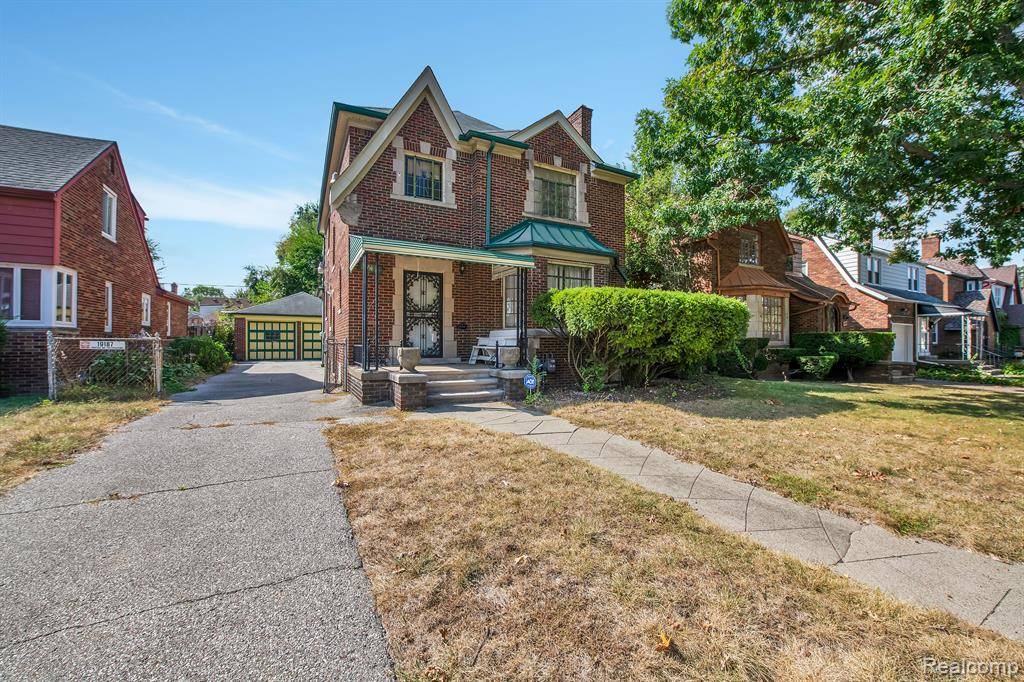 19187 WOODINGHAM Drive, Detroit, MI 48221