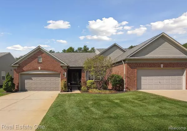 3733 RAINIER Drive, Oceola Twp, MI 48843