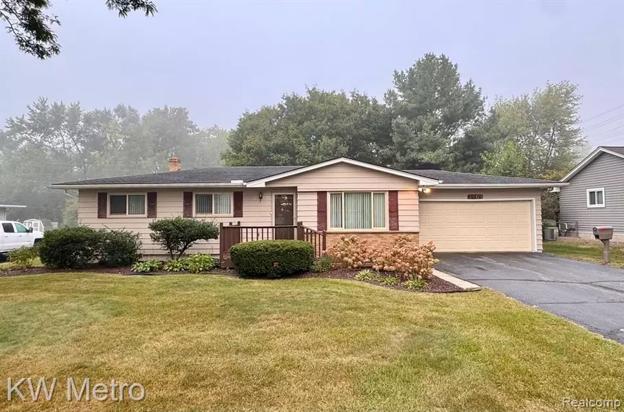 3469 PLAINS Drive, Waterford, MI 48329