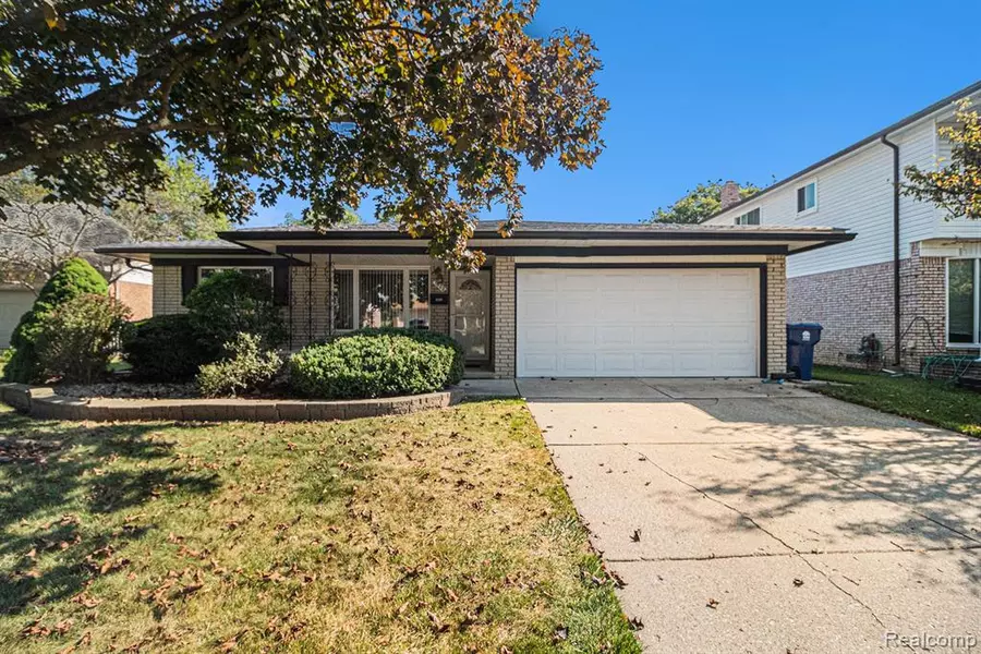 7622 SUSSEX, Canton Twp, MI 48187