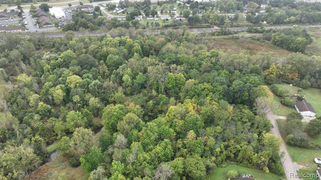 Grand Blanc Twp, MI 48439,1 Esson Drive