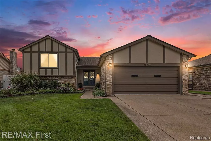 35826 FOOTHILL Drive, Sterling Heights, MI 48312