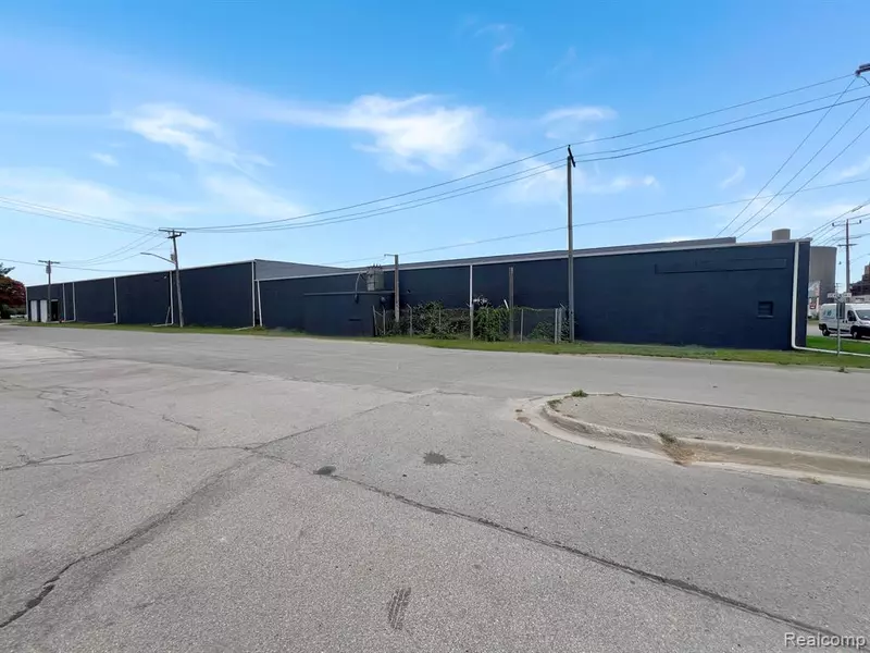 812 N BECK Street, Sebewaing Vlg, MI 48759