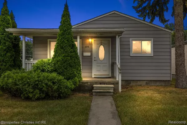 698 E COY Avenue,  Hazel Park,  MI 48030