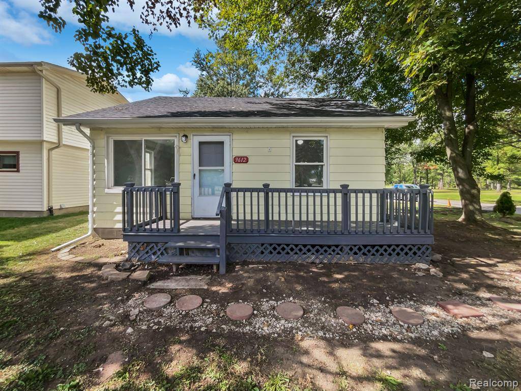 9612 CHEROKEE Street, Taylor, MI 48180