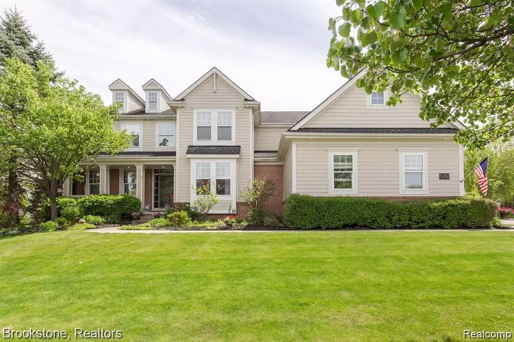 Commerce Twp, MI 48382,5747 STRAWBERRY Circle