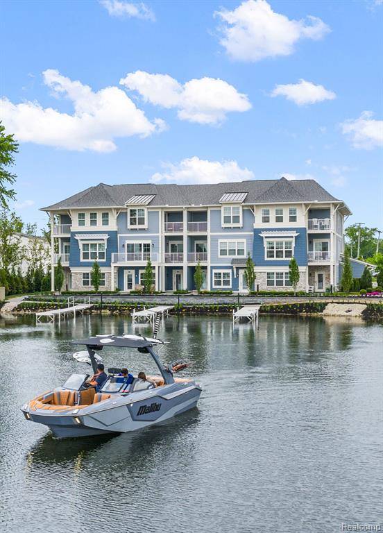 442 Mystic Cove Lane 3 301, Lake Orion Vlg, MI 48362