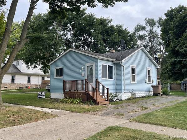 34 E PRINCETON Avenue, Pontiac, MI 48340