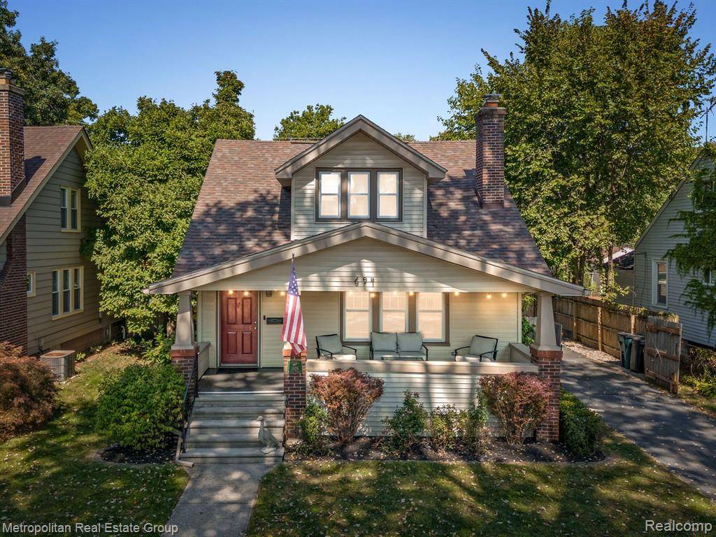 694 W HAZELHURST Street, Ferndale, MI 48220