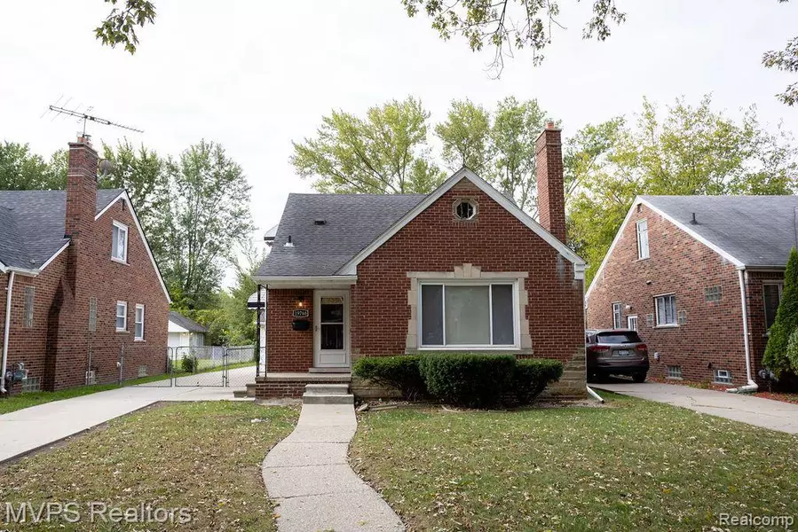 19766 WOODMONT Street, Harper Woods, MI 48225