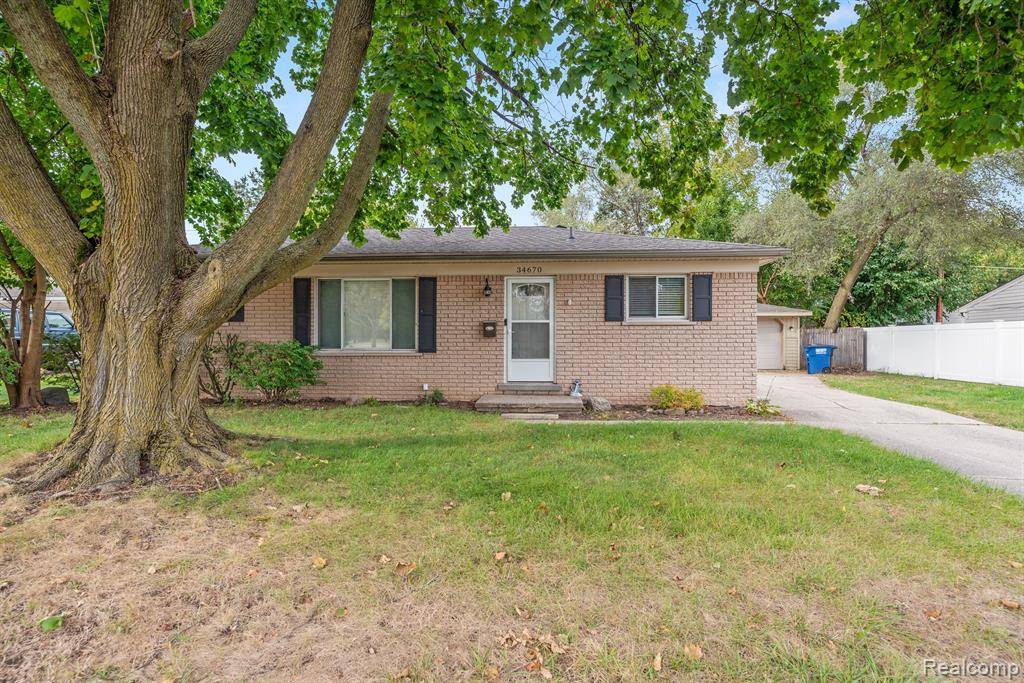 34670 HUNTER Avenue,  Westland,  MI 48185