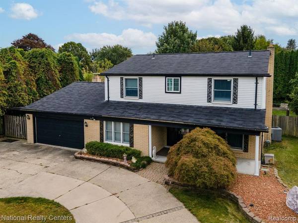 17324 MERRYWEATHER Street, Clinton Township, MI 48038