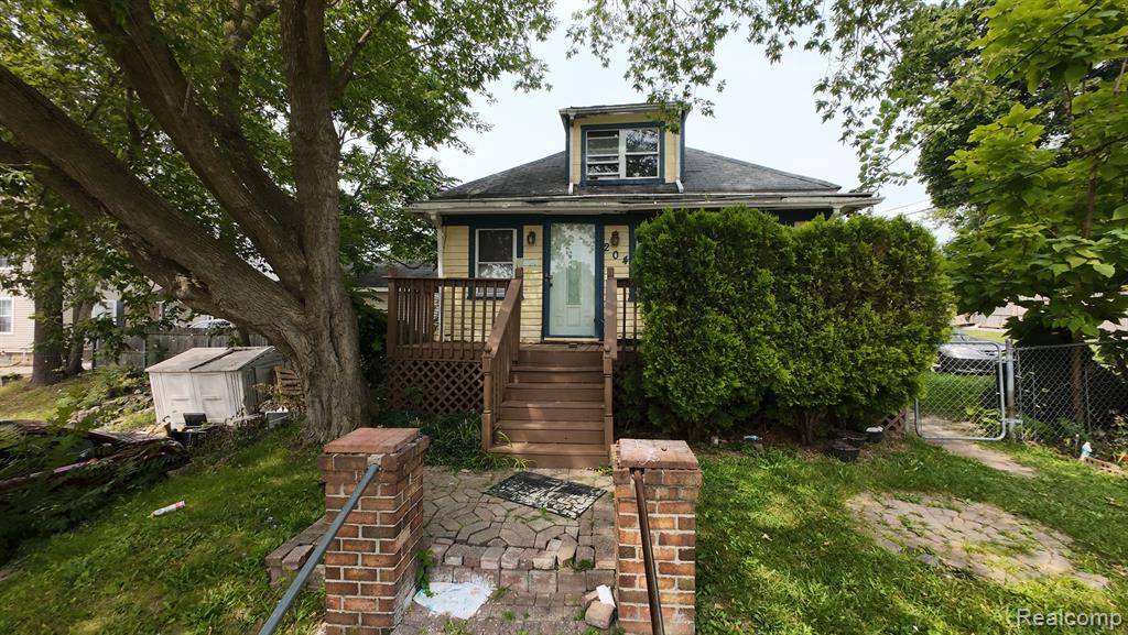 204 WASHINGTON Street, Pontiac, MI 48341