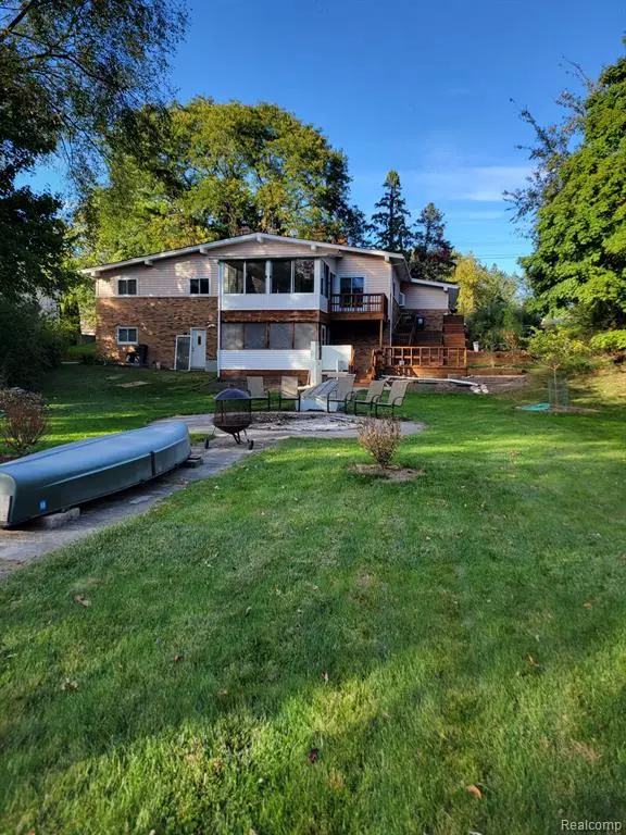 6869 Wellesley Terrace, Independence Twp, MI 48346