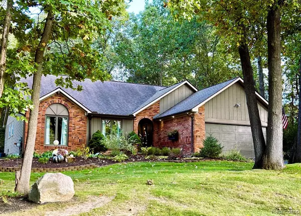 4495 Maybee Road, Orion Twp, MI 48359