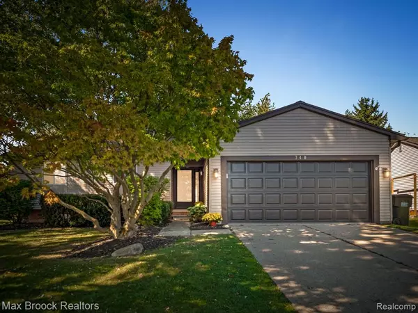 Rochester Hills, MI 48307,740 DRESSLER Lane