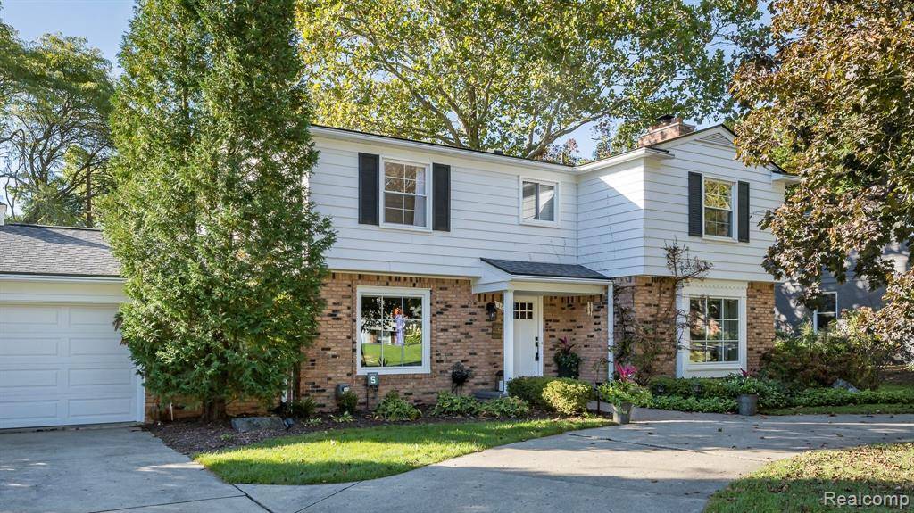 3645 Darcy Drive, Bloomfield Twp, MI 48301