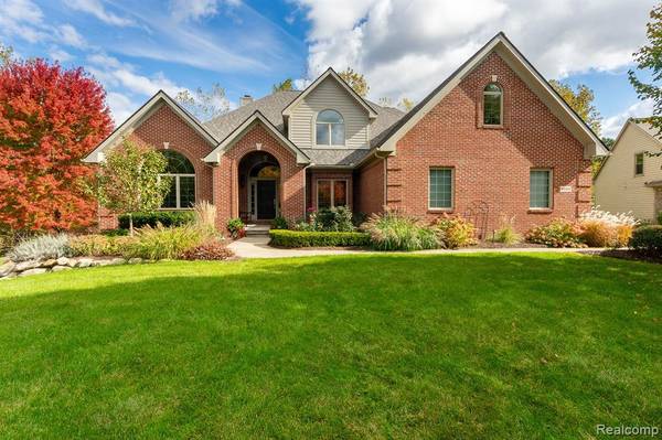 4955 CROOKED STICK, Genoa Twp, MI 48116