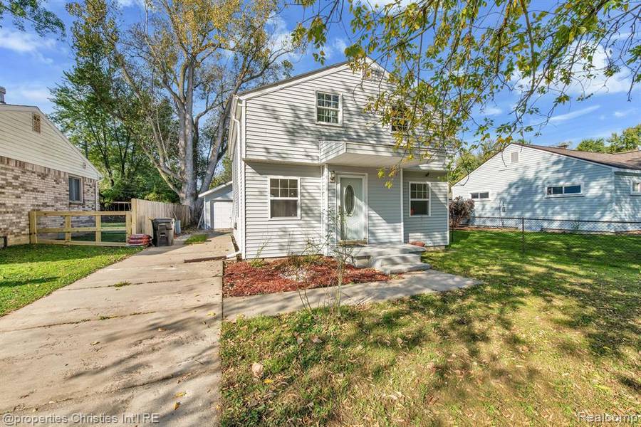 22459 SPRINGBROOK Avenue, Farmington Hills, MI 48336