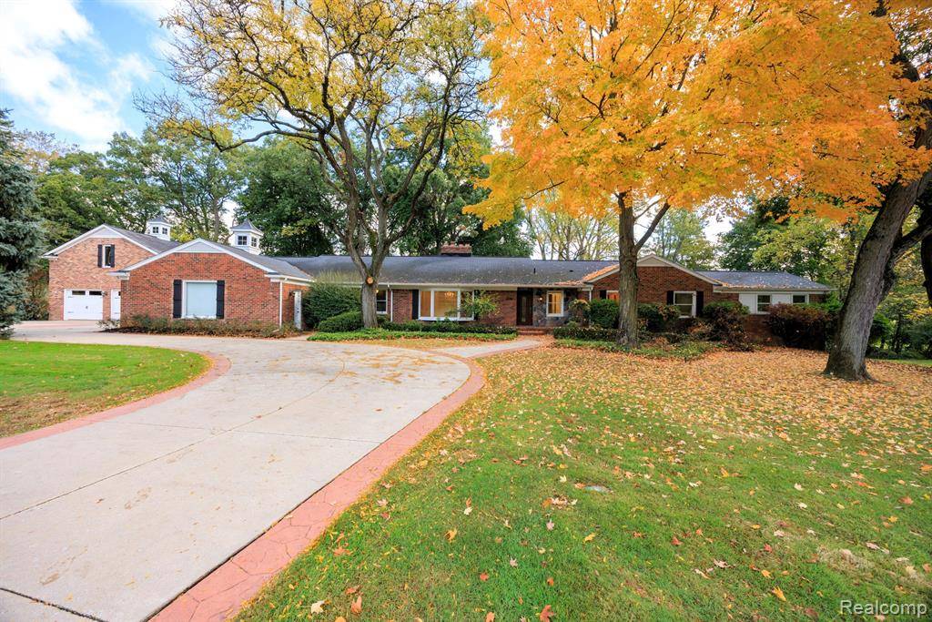 146 ENDICOTT Road, Bloomfield Hills, MI 48304